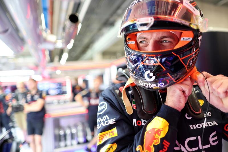 Max Verstappen, Red Bull Racing, Alexander Albon, Williams, Lando Norris, McLaren, Mike Whiddett in the Paddock, Andrea Kimi Antonelli, Mercedes, Charles Leclerc, Ferrari, Oliver Bearman, Haas F1 Team, Carlos Sainz, Williams, Lewis Hamilton, Ferrari, Nico Hulkenberg, Sauber, Oliver Bearman, Haas F1 Team, Carlos Sainz, Williams, Alexander Albon, Williams, Esteban Ocon, Haas F1 Team, Gabriel Bortoleto, Sauber, Emerson Fittipaldi and Emerson Fittipaldi Jr walk in the Paddock , George Russell, Mercedes, Lando Norris, McLaren, Lando Norris, McLaren, Nico Hulkenberg, Sauber, Gabriel Bortoleto, Sauber, Liam Lawson, Racing Bulls Team, Pierre Gasly, Alpine, Liam Lawson, Racing Bulls Team, Nico Hulkenberg, Sauber, Liam Lawson, Racing Bulls Team, Max Verstappen, Red Bull Racing, Liam Lawson, Racing Bulls Team, George Russell, Mercedes, George Russell, Mercedes, Alex Dunne, McLaren, Max Verstappen, Red Bull Racing, Esteban Ocon, Haas F1 Team, Pierre Gasly, Alpine, Oliver Bearman, Haas F1 Team, Yuki Tsunoda, Red Bull Racing Team , Oscar Piastri, McLaren, Lewis Hamilton, Ferrari, George Russell, Mercedes, Max Verstappen, Red Bull Racing, Gabriel Bortoleto, Sauber, Fernando Alonso, Aston Martin Racing, Aston Martin F1 Team Pitstop practice, Ferrari SF-25, dettaglio tecnico, Alex Dunne, McLaren, Fernando Alonso, Aston Martin Racing, Lando Norris, McLaren, Helmut Marko, Red Bull Racing, Max Verstappen, Red Bull Racing, Oscar Piastri, McLaren, Lando Norris, McLaren, Charles Leclerc, Ferrari, Fernando Alonso, Aston Martin Racing, Franco Colapinto, Alpine, Charles Leclerc, Ferrari, Lando Norris, McLaren, Andrea Kimi Antonelli, Mercedes, Lewis Hamilton, Ferrari, Andrea Kimi Antonelli, Mercedes, Yuki Tsunoda, Red Bull Racing Team , Lewis Hamilton, Ferrari, Lando Norris, McLaren