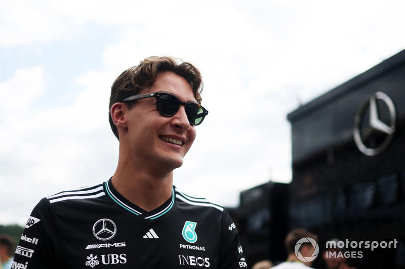 Max Verstappen, Red Bull Racing, Alexander Albon, Williams, Lando Norris, McLaren, Mike Whiddett in the Paddock, Andrea Kimi Antonelli, Mercedes, Charles Leclerc, Ferrari, Oliver Bearman, Haas F1 Team, Carlos Sainz, Williams, Lewis Hamilton, Ferrari, Nico Hulkenberg, Sauber, Oliver Bearman, Haas F1 Team, Carlos Sainz, Williams, Alexander Albon, Williams, Esteban Ocon, Haas F1 Team, Gabriel Bortoleto, Sauber, Emerson Fittipaldi and Emerson Fittipaldi Jr walk in the Paddock , George Russell, Mercedes, Lando Norris, McLaren, Lando Norris, McLaren, Nico Hulkenberg, Sauber, Gabriel Bortoleto, Sauber, Liam Lawson, Racing Bulls Team, Pierre Gasly, Alpine, Liam Lawson, Racing Bulls Team, Nico Hulkenberg, Sauber, Liam Lawson, Racing Bulls Team, Max Verstappen, Red Bull Racing, Liam Lawson, Racing Bulls Team, George Russell, Mercedes, George Russell, Mercedes, Alex Dunne, McLaren, Max Verstappen, Red Bull Racing, Esteban Ocon, Haas F1 Team, Pierre Gasly, Alpine, Oliver Bearman, Haas F1 Team, Yuki Tsunoda, Red Bull Racing Team , Oscar Piastri, McLaren, Lewis Hamilton, Ferrari, George Russell, Mercedes, Max Verstappen, Red Bull Racing, Gabriel Bortoleto, Sauber, Fernando Alonso, Aston Martin Racing, Aston Martin F1 Team Pitstop practice, Ferrari SF-25, dettaglio tecnico, Alex Dunne, McLaren, Fernando Alonso, Aston Martin Racing, Lando Norris, McLaren, Helmut Marko, Red Bull Racing, Max Verstappen, Red Bull Racing, Oscar Piastri, McLaren, Lando Norris, McLaren, Charles Leclerc, Ferrari, Fernando Alonso, Aston Martin Racing, Franco Colapinto, Alpine, Charles Leclerc, Ferrari, Lando Norris, McLaren, Andrea Kimi Antonelli, Mercedes, Lewis Hamilton, Ferrari, Andrea Kimi Antonelli, Mercedes, Yuki Tsunoda, Red Bull Racing Team , Lewis Hamilton, Ferrari, Lando Norris, McLaren