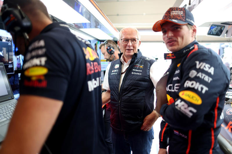 Max Verstappen, Red Bull Racing, Alexander Albon, Williams, Lando Norris, McLaren, Mike Whiddett in the Paddock, Andrea Kimi Antonelli, Mercedes, Charles Leclerc, Ferrari, Oliver Bearman, Haas F1 Team, Carlos Sainz, Williams, Lewis Hamilton, Ferrari, Nico Hulkenberg, Sauber, Oliver Bearman, Haas F1 Team, Carlos Sainz, Williams, Alexander Albon, Williams, Esteban Ocon, Haas F1 Team, Gabriel Bortoleto, Sauber, Emerson Fittipaldi and Emerson Fittipaldi Jr walk in the Paddock , George Russell, Mercedes, Lando Norris, McLaren, Lando Norris, McLaren, Nico Hulkenberg, Sauber, Gabriel Bortoleto, Sauber, Liam Lawson, Racing Bulls Team, Pierre Gasly, Alpine, Liam Lawson, Racing Bulls Team, Nico Hulkenberg, Sauber, Liam Lawson, Racing Bulls Team, Max Verstappen, Red Bull Racing, Liam Lawson, Racing Bulls Team, George Russell, Mercedes, George Russell, Mercedes, Alex Dunne, McLaren, Max Verstappen, Red Bull Racing, Esteban Ocon, Haas F1 Team, Pierre Gasly, Alpine, Oliver Bearman, Haas F1 Team, Yuki Tsunoda, Red Bull Racing Team , Oscar Piastri, McLaren, Lewis Hamilton, Ferrari, George Russell, Mercedes, Max Verstappen, Red Bull Racing, Gabriel Bortoleto, Sauber, Fernando Alonso, Aston Martin Racing, Aston Martin F1 Team Pitstop practice, Ferrari SF-25, dettaglio tecnico, Alex Dunne, McLaren, Fernando Alonso, Aston Martin Racing, Lando Norris, McLaren, Helmut Marko, Red Bull Racing, Max Verstappen, Red Bull Racing, Oscar Piastri, McLaren, Lando Norris, McLaren, Charles Leclerc, Ferrari, Fernando Alonso, Aston Martin Racing, Franco Colapinto, Alpine, Charles Leclerc, Ferrari, Lando Norris, McLaren, Andrea Kimi Antonelli, Mercedes, Lewis Hamilton, Ferrari, Andrea Kimi Antonelli, Mercedes, Yuki Tsunoda, Red Bull Racing Team , Lewis Hamilton, Ferrari, Lando Norris, McLaren