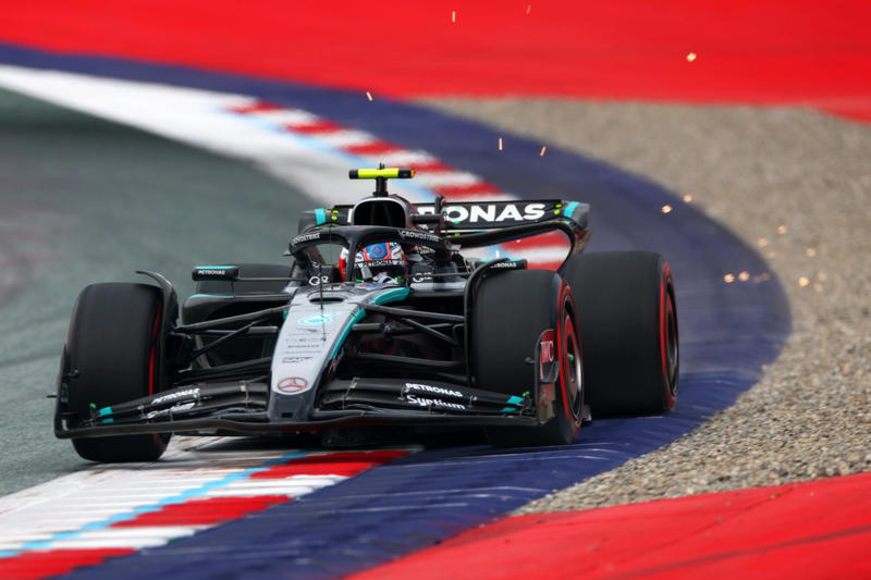 Max Verstappen, Red Bull Racing, Alexander Albon, Williams, Lando Norris, McLaren, Mike Whiddett in the Paddock, Andrea Kimi Antonelli, Mercedes, Charles Leclerc, Ferrari, Oliver Bearman, Haas F1 Team, Carlos Sainz, Williams, Lewis Hamilton, Ferrari, Nico Hulkenberg, Sauber, Oliver Bearman, Haas F1 Team, Carlos Sainz, Williams, Alexander Albon, Williams, Esteban Ocon, Haas F1 Team, Gabriel Bortoleto, Sauber, Emerson Fittipaldi and Emerson Fittipaldi Jr walk in the Paddock , George Russell, Mercedes, Lando Norris, McLaren, Lando Norris, McLaren, Nico Hulkenberg, Sauber, Gabriel Bortoleto, Sauber, Liam Lawson, Racing Bulls Team, Pierre Gasly, Alpine, Liam Lawson, Racing Bulls Team, Nico Hulkenberg, Sauber, Liam Lawson, Racing Bulls Team, Max Verstappen, Red Bull Racing, Liam Lawson, Racing Bulls Team, George Russell, Mercedes, George Russell, Mercedes, Alex Dunne, McLaren, Max Verstappen, Red Bull Racing, Esteban Ocon, Haas F1 Team, Pierre Gasly, Alpine, Oliver Bearman, Haas F1 Team, Yuki Tsunoda, Red Bull Racing Team , Oscar Piastri, McLaren, Lewis Hamilton, Ferrari, George Russell, Mercedes, Max Verstappen, Red Bull Racing, Gabriel Bortoleto, Sauber, Fernando Alonso, Aston Martin Racing, Aston Martin F1 Team Pitstop practice, Ferrari SF-25, dettaglio tecnico, Alex Dunne, McLaren, Fernando Alonso, Aston Martin Racing, Lando Norris, McLaren, Helmut Marko, Red Bull Racing, Max Verstappen, Red Bull Racing, Oscar Piastri, McLaren, Lando Norris, McLaren, Charles Leclerc, Ferrari, Fernando Alonso, Aston Martin Racing, Franco Colapinto, Alpine, Charles Leclerc, Ferrari, Lando Norris, McLaren, Andrea Kimi Antonelli, Mercedes, Lewis Hamilton, Ferrari, Andrea Kimi Antonelli, Mercedes, Yuki Tsunoda, Red Bull Racing Team , Lewis Hamilton, Ferrari, Lando Norris, McLaren