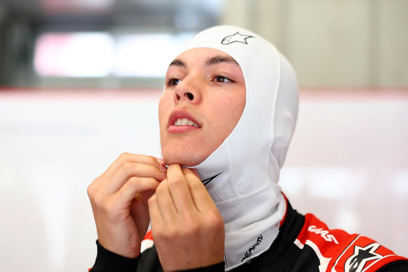 Max Verstappen, Red Bull Racing, Alexander Albon, Williams, Lando Norris, McLaren, Mike Whiddett in the Paddock, Andrea Kimi Antonelli, Mercedes, Charles Leclerc, Ferrari, Oliver Bearman, Haas F1 Team, Carlos Sainz, Williams, Lewis Hamilton, Ferrari, Nico Hulkenberg, Sauber, Oliver Bearman, Haas F1 Team, Carlos Sainz, Williams, Alexander Albon, Williams, Esteban Ocon, Haas F1 Team, Gabriel Bortoleto, Sauber, Emerson Fittipaldi and Emerson Fittipaldi Jr walk in the Paddock , George Russell, Mercedes, Lando Norris, McLaren, Lando Norris, McLaren, Nico Hulkenberg, Sauber, Gabriel Bortoleto, Sauber, Liam Lawson, Racing Bulls Team, Pierre Gasly, Alpine, Liam Lawson, Racing Bulls Team, Nico Hulkenberg, Sauber, Liam Lawson, Racing Bulls Team, Max Verstappen, Red Bull Racing, Liam Lawson, Racing Bulls Team, George Russell, Mercedes, George Russell, Mercedes, Alex Dunne, McLaren, Max Verstappen, Red Bull Racing, Esteban Ocon, Haas F1 Team, Pierre Gasly, Alpine, Oliver Bearman, Haas F1 Team, Yuki Tsunoda, Red Bull Racing Team , Oscar Piastri, McLaren, Lewis Hamilton, Ferrari, George Russell, Mercedes, Max Verstappen, Red Bull Racing, Gabriel Bortoleto, Sauber, Fernando Alonso, Aston Martin Racing, Aston Martin F1 Team Pitstop practice, Ferrari SF-25, dettaglio tecnico, Alex Dunne, McLaren, Fernando Alonso, Aston Martin Racing, Lando Norris, McLaren, Helmut Marko, Red Bull Racing, Max Verstappen, Red Bull Racing, Oscar Piastri, McLaren, Lando Norris, McLaren, Charles Leclerc, Ferrari, Fernando Alonso, Aston Martin Racing, Franco Colapinto, Alpine, Charles Leclerc, Ferrari, Lando Norris, McLaren, Andrea Kimi Antonelli, Mercedes, Lewis Hamilton, Ferrari, Andrea Kimi Antonelli, Mercedes, Yuki Tsunoda, Red Bull Racing Team , Lewis Hamilton, Ferrari, Lando Norris, McLaren