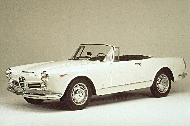 2600 The Darracq connection, The logo, The 24 HP, Nicola Romeo, The 20-30 HP, The cloverleaf, A famous victory, The last 6C, The 1900, World champions, Disco Volante, Giulietta, The French connection, Giulia saloons, Giulia coupés, 33 Stradale, Montreal, Alfetta, GTV and Giulietta, GTV/Spider, Brera/Spider, Alfa Romeo Tonale, Alfa Romeo Junior