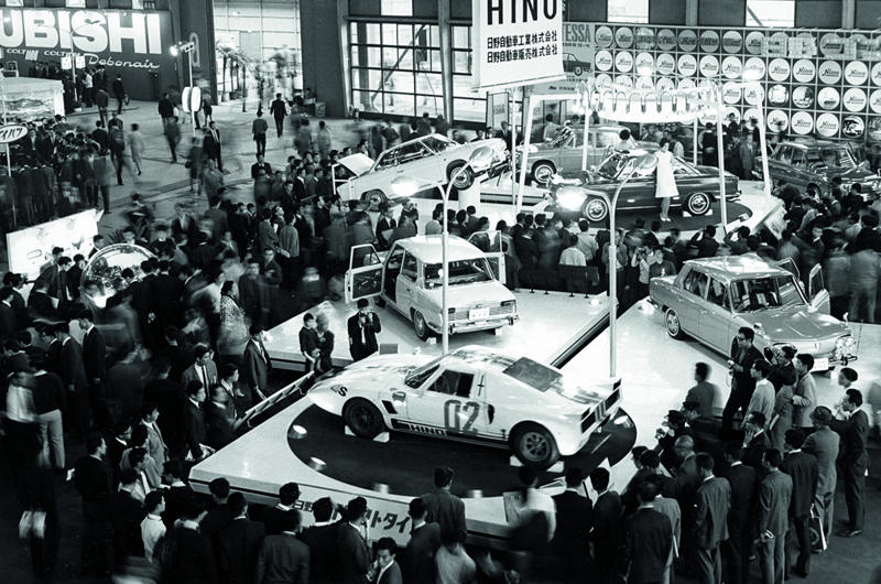Hino Contessa Sprint (cont.) Business up front, party in the back, 1. Volkswagen Beetle, Volkswagen Beetle (cont.), 2. Renault 4CV, Renault 4CV (cont.), 3. Tucker 48, Tucker 48 (cont.), 4. Porsche 356, Porsche 356 (cont.), 5. Denzel 1300, Denzel 1300 (cont.), 6. Tatra 603, Tatra 603 (cont.), 7. Škoda 110R, Škoda 110R (cont.), 8. Alpine A110, Alpine A110 (cont.), 9. Amphicar Model 770, Amphicar Model 770 (cont.), 10. Hino Contessa Sprint, Hino Contessa Sprint (cont.), 11. Abarth 595, Abarth 595 (cont.), 12. Hillman Imp, Hillman Imp (cont.), 13. Ginetta G15, Ginetta G15 (cont.), 14. Porsche 911 RS 2.7, Porsche 911 RS 2.7 (cont.), 15. Suzuki Whizzkid, Suzuki Whizzkid (cont.)