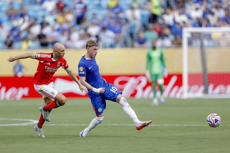 Chelsea vs Benfica live, FULL TIME: Chelsea 4-1 Benfica, FULL TIME: Chelsea 4-1 Benfica, FULL TIME: Chelsea 4-1 Benfica, Chelsea 4-1 Benfica, 120 minutes, Chelsea 4-1 Benfica, 118 minutes, GOAL! CHELSEA 4-1 Benfica (Kiernan Dewsbury-Hall, 117 minutes), GOAL! CHELSEA 3-1 Benfica (Pedro Neto, 115 minutes), Chelsea 2-1 Benfica, 112 minutes, Chelsea 2-1 Benfica, 111 minutes, GOAL! CHELSEA 2-1 Benfica (Christopher Nkunku, 109 minutes), Chelsea 1-1 Benfica, 107 minutes, Chelsea 1-1 Benfica, 106 minutes, HALF TIME IN EXTRA TIME: Chelsea 1-1 Benfica, Chelsea 1-1 Benfica, 105 minutes, Chelsea 1-1 Benfica, 104 minutes, Chelsea 1-1 Benfica, 103 minutes, Chelsea 1-1 Benfica, 100 minutes, Chelsea 1-1 Benfica, 99 minutes, Chelsea 1-1 Benfica, 96 minutes, Chelsea 1-1 Benfica, 95 minutes, RED CARD! Gianluca Prestianni is sent off! Chelsea 1-1 Benfica, 92 minutes, EXTRA TIME KICK OFF!, FT: Benfica 1-1 Chelsea - on to extra time, FT; Benfica 1-1 Chelsea, FULL TIME: Benfica 1-1 Chelsea, Chelsea 1-1 Benfica, 90 + 8 minutes, Chelsea 1-1 Benfica, 90 + 7 minutes, GOAL! Chelsea 1-1 BENFICA (Angel Di Maria, 90 + 5 minutes), PENALTY! Chelsea 1-0 Benfica, 90 + 2 minutes, Chelsea 1-0 Benfica, 90 + 2 minutes, Chelsea 1-0 Benfica, 90 + 2 minutes, Chelsea 1-0 Benfica, 90 minutes, Chelsea 1-0 Benfica, 89 minutes, Chelsea 1-0 Benfica, 88 minutes, Chelsea 1-0 Benfica, 87 minutes, Chelsea 1-0 Benfica, 85 minutes, Chelsea 1-0 Benfica, PLAY SET TO RESUME!!!!!!, PLAY SUSPENDED: Chelsea 1-0 Benfica, 85 minutes, PLAY SUSPENDED: Chelsea 1-0 Benfica, 85 minutes, PLAY SUSPENDED: Chelsea 1-0 Benfica, 85 minutes, PLAY SUSPENDED: Chelsea 1-0 Benfica, 85 minutes, PLAY SUSPENDED: Chelsea 1-0 Benfica, 85 minutes, PLAY SUSPENDED: Chelsea 1-0 Benfica, 85 minutes, Chelsea keeping the legs going on exercise bikes after long delay, PLAY SUSPENDED: Chelsea 1-0 Benfica, 85 minutes, PLAY SUSPENDED: Chelsea 1-0 Benfica, 85 minutes, PLAY SUSPENDED: Chelsea 1-0 Benfica, 85 minutes, PLAY SUSPENDED: Chelsea 1-0 Benfica, 85 minutes, PLAY SUSPENDED: Chelsea 1-0 Benfica, 85 minutes, PLAY SUSPENDED: Chelsea 1-0 Benfica, 85 minutes, PLAY SUSPENDED: Chelsea 1-0 Benfica, 85 minutes, Fifa release statement after play suspended, PLAY SUSPENDED: Chelsea 1-0 Benfica, 85 minutes, PLAY SUSPENDED: Chelsea 1-0 Benfica, 85 minutes, PLAY SUSPENDED: Chelsea 1-0 Benfica, 85 minutes, PLAY SUSPENDED: Chelsea 1-0 Benfica, 85 minutes, Chelsea 1-0 Benfica, 85 minutes, Chelsea 1-0 Benfica, 83 minutes, Chelsea 1-0 Benfica, 82 minutes, Offside! Chelsea 1-0 Benfica, 80 minutes, Chelsea 1-0 Benfica, 78 minutes, Chelsea 1-0 Benfica, 77 minutes, Chelsea 1-0 Benfica, 74 minutes, Chelsea 1-0 Benfica, 71 minutes, Chelsea 1-0 Benfica, 69 minutes, Chelsea 1-0 Benfica, 67 minutes, Chelsea 1-0 Benfica, 66 minutes, GOAL! CHELSEA 1-0 Benfica (Reece James, 64 minutes), Chelsea 0-0 Benfica, 62 minutes, Chelsea 0-0 Benfica, 61 minutes, Chelsea 0-0 Benfica, 58 minutes, Chelsea 0-0 Benfica, 57 minutes, Chelsea 0-0 Benfica, 55 minutes, Chelsea 0-0 Benfica, 52 minutes, Chelsea 0-0 Benfica, 50 minutes, Chelsea 0-0 Benfica, 49 minutes, Chelsea 0-0 Benfica, 47 minutes, Chelsea 0-0 Benfica, 46 minutes, Second half..., HT: Chelsea 0-0 Benfica, HALF TIME: Chelsea 0-0 Benfica, Chelsea 0-0 Benfica, 45 + 4 minutes, Chelsea 0-0 Benfica, 45 + 2 minutes, Chelsea 0-0 Benfica, 45 minutes, Chelsea 0-0 Benfica, 41 minutes, Chelsea 0-0 Benfica, 38 minutes, Chelsea 0-0 Benfica, 36 minutes, Chelsea 0-0 Benfica, 33 minutes, Chelsea 0-0 Benfica, 30 minutes, Chelsea 0-0 Benfica, 27 minutes, Chelsea 0-0 Benfica, 25 minutes, Chelsea 0-0 Benfica, 23 minutes, Chelsea 0-0 Benfica, 21 minutes, Chelsea 0-0 Benfica, 20 minutes, Chelsea 0-0 Benfica, 18 minutes, Chelsea 0-0 Benfica, 15 minutes, Chelsea 0-0 Benfica, 12 minutes