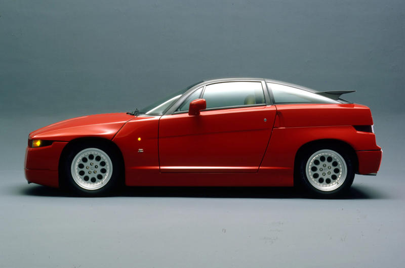SZ/RZ The Darracq connection, The logo, The 24 HP, Nicola Romeo, The 20-30 HP, The cloverleaf, A famous victory, The last 6C, The 1900, World champions, Disco Volante, Giulietta, The French connection, Giulia saloons, Giulia coupés, 33 Stradale, Montreal, Alfetta, GTV and Giulietta, GTV/Spider, Brera/Spider, Alfa Romeo Tonale, Alfa Romeo Junior
