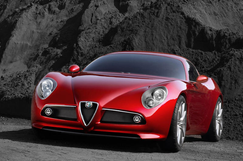 8C The Darracq connection, The logo, The 24 HP, Nicola Romeo, The 20-30 HP, The cloverleaf, A famous victory, The last 6C, The 1900, World champions, Disco Volante, Giulietta, The French connection, Giulia saloons, Giulia coupés, 33 Stradale, Montreal, Alfetta, GTV and Giulietta, GTV/Spider, Brera/Spider, Alfa Romeo Tonale, Alfa Romeo Junior