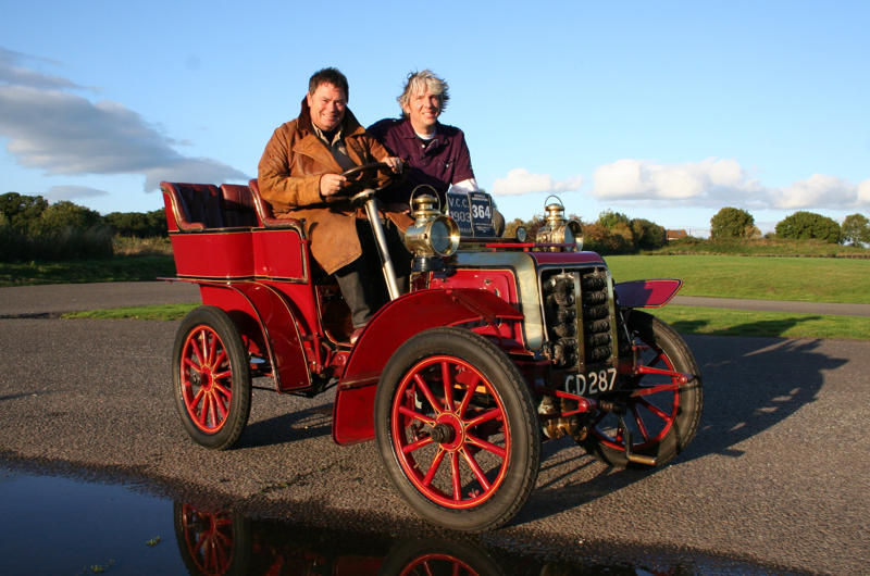 The Darracq connection The Darracq connection, The logo, The 24 HP, Nicola Romeo, The 20-30 HP, The cloverleaf, A famous victory, The last 6C, The 1900, World champions, Disco Volante, Giulietta, The French connection, Giulia saloons, Giulia coupés, 33 Stradale, Montreal, Alfetta, GTV and Giulietta, GTV/Spider, Brera/Spider, Alfa Romeo Tonale, Alfa Romeo Junior