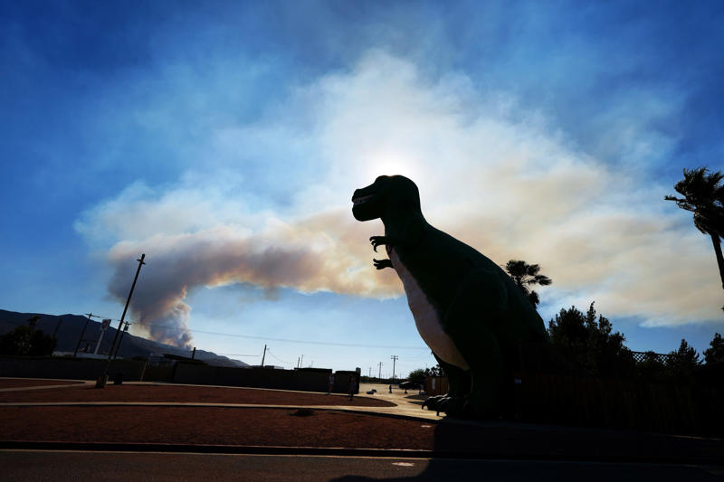 See firefighters battle Wolf Fire in Southern California as residents evacuate