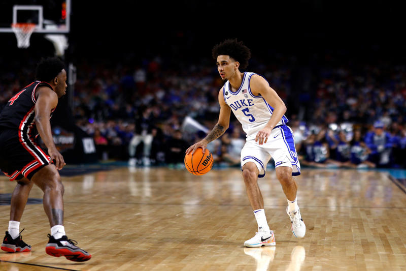 Passing or failing, Dallas Mavericks: A+, Philadelphia 76ers: A, Charlotte Hornets: D, Utah Jazz: B, Washington Wizards: B, New Orleans Pelicans: B-, Brooklyn Nets: C+, Toronto Raptors: D-, Houston Rockets: C, Portland Trail Blazers: C-, Oklahoma City Thunder: B-, Memphis Grizzlies: B-, Minnesota Timberwolves: B, Miami Heat: B+, Orlando Magic: B+, Boston Celtics: C+, Phoenix Suns: A-, Los Angeles Clippers: C+, Detroit Pistons: B+, Sacramento Kings: B, Milwaukee Bucks: C-, Cleveland Cavaliers: B-, New York Knicks: C-, Indiana Pacers: C, Los Angeles Lakers: C, Denver Nuggets: C