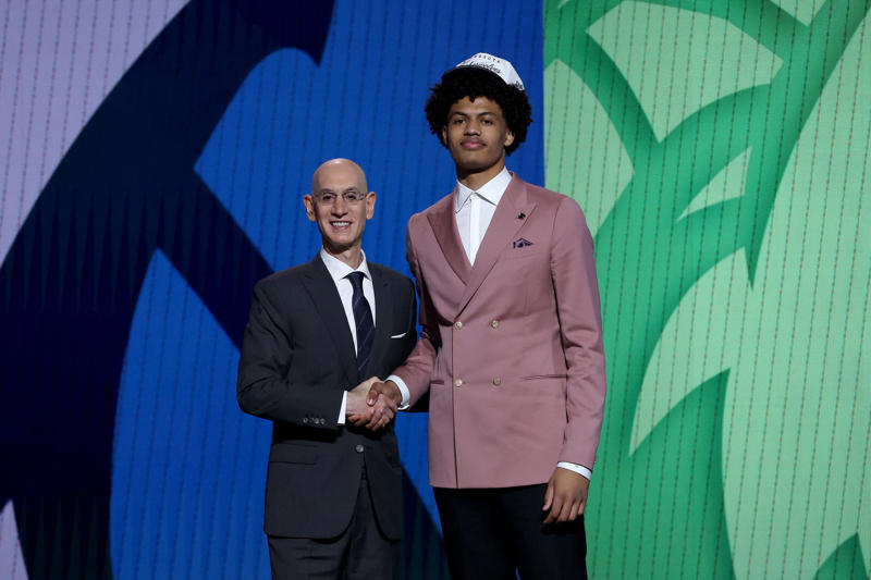 Passing or failing, Dallas Mavericks: A+, Philadelphia 76ers: A, Charlotte Hornets: D, Utah Jazz: B, Washington Wizards: B, New Orleans Pelicans: B-, Brooklyn Nets: C+, Toronto Raptors: D-, Houston Rockets: C, Portland Trail Blazers: C-, Oklahoma City Thunder: B-, Memphis Grizzlies: B-, Minnesota Timberwolves: B, Miami Heat: B+, Orlando Magic: B+, Boston Celtics: C+, Phoenix Suns: A-, Los Angeles Clippers: C+, Detroit Pistons: B+, Sacramento Kings: B, Milwaukee Bucks: C-, Cleveland Cavaliers: B-, New York Knicks: C-, Indiana Pacers: C, Los Angeles Lakers: C, Denver Nuggets: C