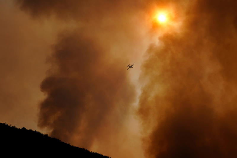 See firefighters battle Wolf Fire in Southern California as residents evacuate