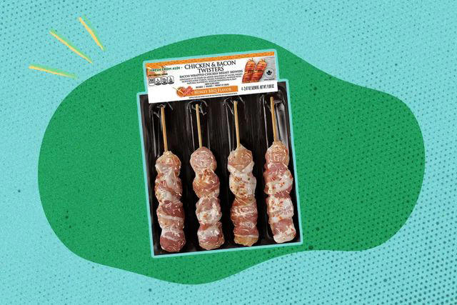 1. Rotisserie-Style Pulled Chicken or Pork, 2. Mama Cozzi’s Pizza Kitchen Original Pizza Dough, 3. Season’s Choice Steamable Sweet Peas, 4. Aldi Honey BBQ Bacon Twisters, 5. Little Salad Bar Caesar Salad, 6. Mild Italian Style Meatballs, 7. Pulmuone Chicken Pad Thai Kit