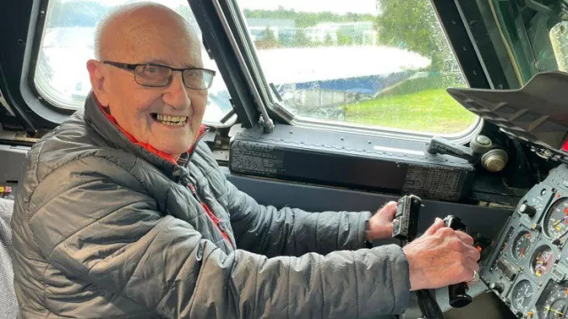 ‘I’m 100 and worked until I was 90 – retiring late is the secret to long life’ Seventies are the new fifties?, 'I was working most of the time', Working and driving until 90, Working longer and good genes, The importance of a sharp mind