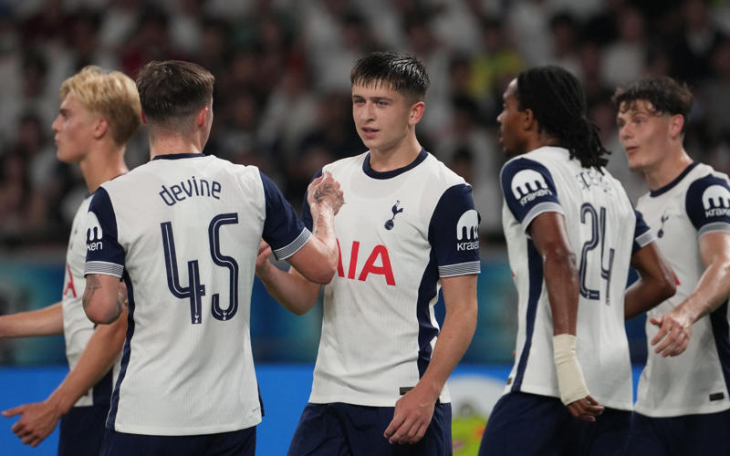 Latest transfer news headlines, Tottenham confident over cut-price Kudus deal, Milambo undergoes Brentford medical, Crystal Palace close to Diomande deal, Tottenham open talks over Kudus deal, Liverpool target Isak, Osimhen and Ekitike, Richarlison set to swap Tottenham for Galatasaray, Liverpool name Harvey Elliott asking price, Liverpool in advanced talks over Guehi deal, Arsenal hold positive meeting over Eze, Joao Pedro completes Chelsea medical, Eze to Arsenal twist, Arsenal handed Nico Williams transfer hope, Arsenal make new Mosquera bid, Liverpool handed major new Isak boost, Chelsea eye Kudus despite Pedro and Gittens deals, Man Utd make contact over Watkins deal, Arsenal in talks over huge Eze move, Messi in contract talks, New-look Chelsea attack, Bayern target Luis Diaz, Liverpool striker shortlist, Chelsea to rival Tottenham for Kudus, Tete to sign Fulham contract, Chelsea and Liverpool transfer target spotted in Man Utd shirt, Jesus issues positive injury update amid Arsenal striker transfer saga, Arsenal make Eze contact, Rashford heading back to Manchester United, DONE DEAL, Liverpool confirm latest deal, Watkins on Man Utd shortlist, Estevao to face Chelsea?, Norgaard gets Brentford blessing to complete Arsenal move, Turkey extend Montella deal, Liverpool close in on Guehi, Man Utd confirm new role for Evans, Arsenal increase bid for Mosquera, James Trafford to Newcastle hits hitch, Tottenham optimistic over cut-price Kudus deal, Atletico submit first bid for Romero, Zubimendi flies to London, Man Utd set Mbeumo deadline, Giroud confirms Lille move after MLS struggles, Man United may have to pay off players, Arsenal aware of Gyokeres U-turn, Chelsea 'offered' Emi Martinez, Spurs deny Mbeumo bid, Calvert-Lewin leaving Everton today, Arsenal could turn to Ekitike, Arsenal rival Tottenham for Eze, Joao Pedro having medical in USA ahead of £50m+ Chelsea move, Sporting issue Gyokeres statement, Walker return confirmed, Newcastle blow, Chelsea set for Pedro boost, Pogba is back, Spurs offer Moore new deal, Reinildo to join Sunderland, Partey set for Arsenal exit, Chelsea agree Pedro deal, Woltemade turns down Chelsea, Napoli in Nunez talks, Quansah books Bundesliga medical, Arsenal move for Mosquera, Marc Guehi latest, CONFIRMED: Calvert-Lewin leaves Everton, Forest move for Mikautadze, Joao Pedro to play for Chelsea at Club World Cup?, Tyrell Malacia returns to United, Brighton facing first-team exodus, Liverpool close in on Guehi, Rangers pick up Brighton starlet, James Trafford to Newcastle hits hitch, Chelsea Club World Cup prize money, Gyokeres latest, Arsenal in Eze talks, Chelsea push for Pedro, Man United to pay off players, Vinicius set for new Real Madrid deal, Chelsea 'offered' Emi Martinez, Jamie Gittens passes medical, Gittens to sign for Chelsea, Pogba completes Monaco move, Dortmund prospect completes shock move, Liverpool 'close in' on Guehi, Boniface now 'leading target' for Saudi side, Fati completes Monaco move, Chelsea offered Martinez deal, Joao Pedro latest, QPR confirm Poku signing