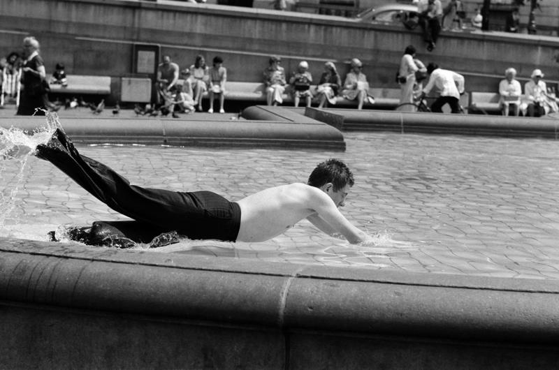      Sign up for all of the latest stories   , How hot was the 1976 heatwave?, How long did the heatwave last?, How does the heatwave of 1976 compare to now?, What is the hottest temperature on record?