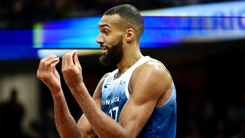 15) Rudy Gobert, 14) Toni Kukoc, 13) Victor Wembanyama, 12) Dražen Petrović, 11) Domantas Sabonis, 10) Vlade Divac, 9) Marc Gasol, 8) Peja Stojaković, 7) Arvydas Sabonis, 6) Tony Parker, 5) Pau Gasol, 4) Luka Dončić, 3) Giannis Antetokounmpo, 2) Nikola Jokić, 1) Dirk Nowitzki