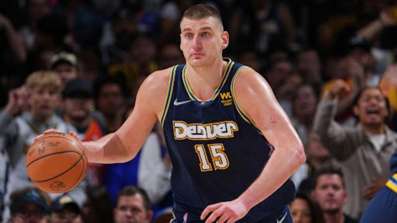 15) Rudy Gobert, 14) Toni Kukoc, 13) Victor Wembanyama, 12) Dražen Petrović, 11) Domantas Sabonis, 10) Vlade Divac, 9) Marc Gasol, 8) Peja Stojaković, 7) Arvydas Sabonis, 6) Tony Parker, 5) Pau Gasol, 4) Luka Dončić, 3) Giannis Antetokounmpo, 2) Nikola Jokić, 1) Dirk Nowitzki