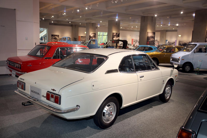 Honda 1300 Coupe S (1970) Curtiss Special (1924), Honda S360 (1962), Honda S500 (1963), Honda S800 (1968), Honda N360 (1967), Honda 1300 (1969), Honda 1300 Coupe S (1970), Honda Civic (1972), Honda Civic Country estate car (1980), Honda RA272 F1 car (1965), Honda P800 Pick-Up (1966), Honda Z (1970), Honda Life Step Van (1972), Honda Electro Gyrocator (1981), Honda Ballade Sports CR-X (1983), Honda Beat (1991), Honda Insight (1999), Honda Legend (1985), Honda Dream D (1949), Honda RA series of F1 cars (1964-68), Spirit Honda 201C (1983), Williams FW09 (1984), Williams FW11 (1986), Honda Indy 500 winner (2004), Honda RA106 (2006), Honda NSX Le Mans (1995), Motorcycle racing hall