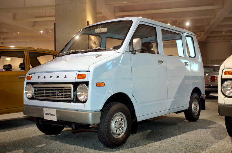 Honda Life Step Van (1972) Curtiss Special (1924), Honda S360 (1962), Honda S500 (1963), Honda S800 (1968), Honda N360 (1967), Honda 1300 (1969), Honda 1300 Coupe S (1970), Honda Civic (1972), Honda Civic Country estate car (1980), Honda RA272 F1 car (1965), Honda P800 Pick-Up (1966), Honda Z (1970), Honda Life Step Van (1972), Honda Electro Gyrocator (1981), Honda Ballade Sports CR-X (1983), Honda Beat (1991), Honda Insight (1999), Honda Legend (1985), Honda Dream D (1949), Honda RA series of F1 cars (1964-68), Spirit Honda 201C (1983), Williams FW09 (1984), Williams FW11 (1986), Honda Indy 500 winner (2004), Honda RA106 (2006), Honda NSX Le Mans (1995), Motorcycle racing hall