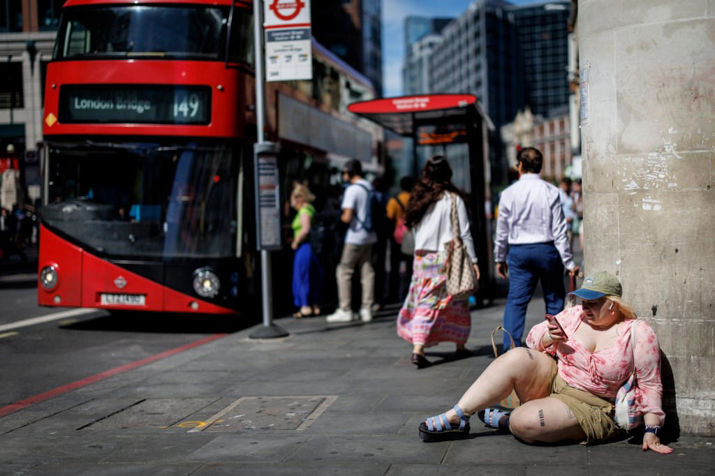 Map reveals where UK set to reach 34C in record temperatures this week