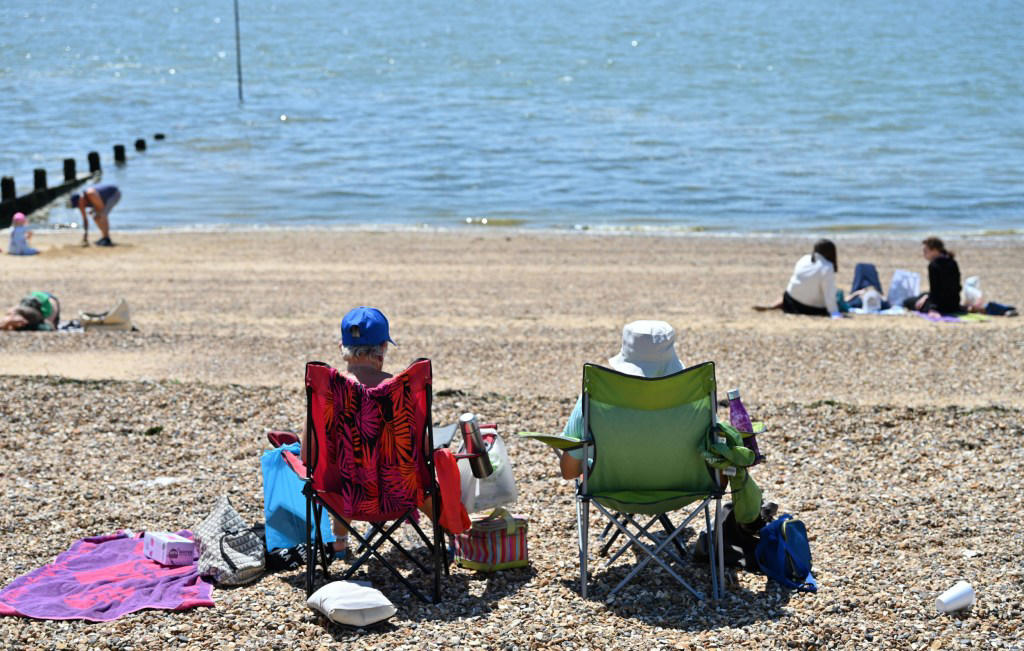 Map reveals where UK set to reach 34C in record temperatures this week