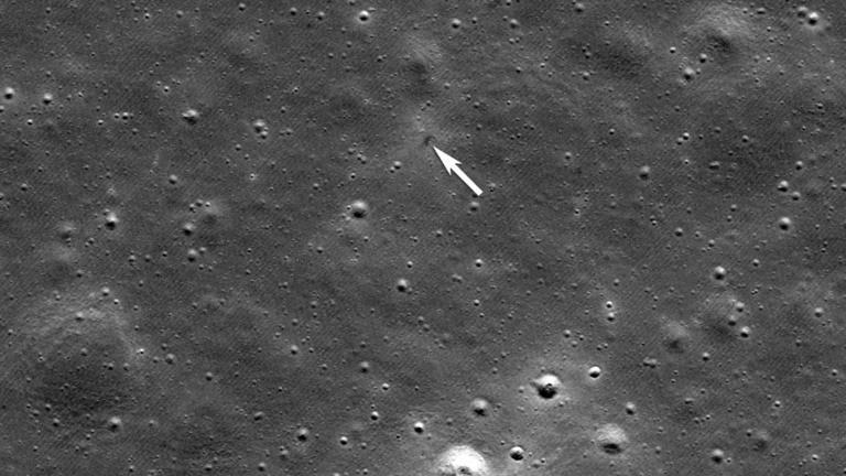NASA Finds Japan’s Crashed Moon Lander — Debris Scattered Across Lunar Surface A Mission Gone Wrong: Resilience’s Final Moments, NASA’s Orbiter Spots the Wreckage, A Recurring Problem: ispace’s Second Lunar Crash, The New Moon Race: Why So Many Landers Are Crashing