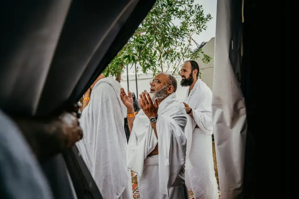 2. White Robes 1. Mirrors, 2. White Robes, 3. Candles, 4. Knives, 5. Animal Skins