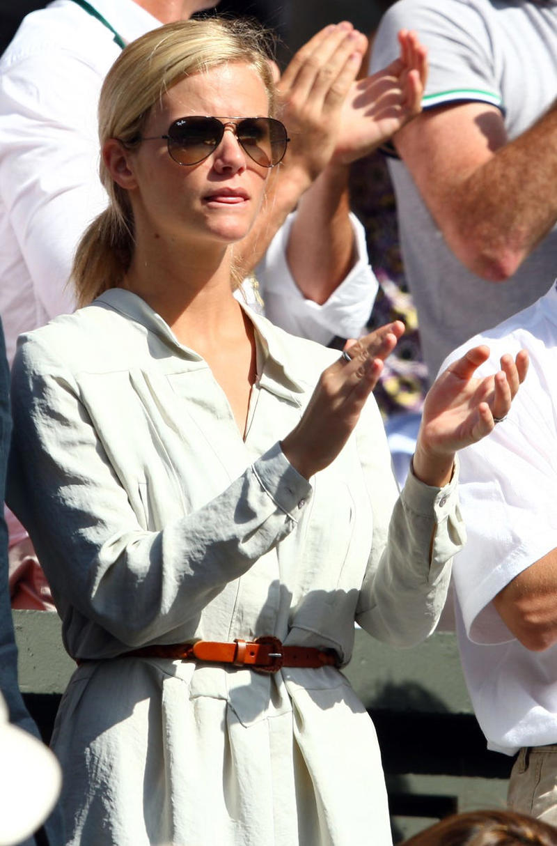 Jenna Coleman, Lucy Boynton, Jourdan Dunn, The Princess of Wales, Lila Moss, Ariana Grande, Gemma Chan, Daisy Edgar Jones, Alexa Chung, Sienna Miller, Priyanka Chopra, Phoebe Dynevor, Billie Piper, Kendall Jenner, Emma Corrin, Adwoa Aboah, Tessa Thompson, Leomie Anderson, The Duchess of Sussex and the Princess of Wales, Emma Watson, Irina Shayk, Rosamund Pike, Michelle Dockery, John Legend and Chrissy Teigen, Pippa Middleton, Keira Knightley, David and Victoria Beckham, Suki Waterhouse, Victoria Beckham, Queen Elizabeth, Brooklyn Decker, Princess Diana, Princess Margaret, Princess Anne