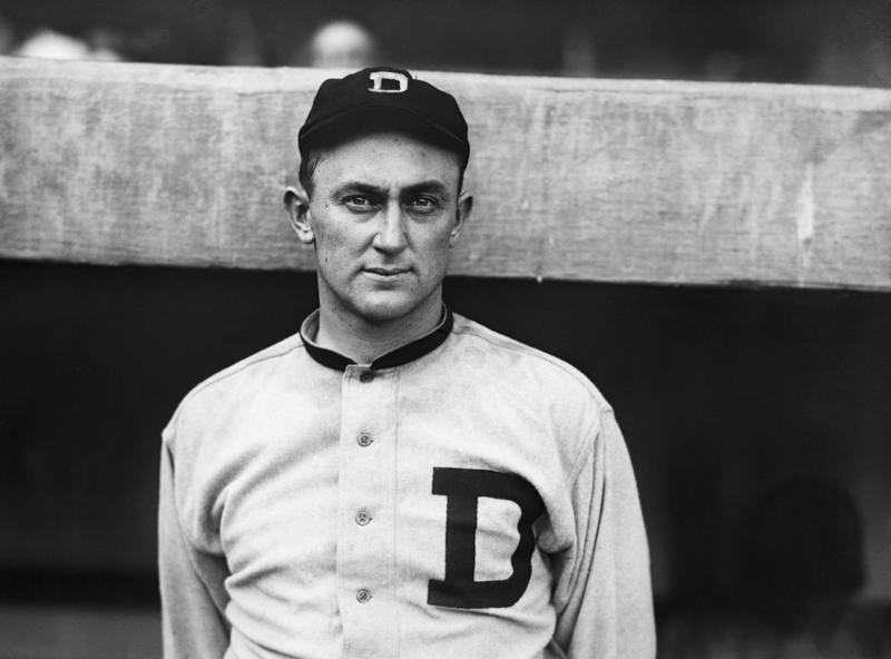 10. Paul Molitor: 3,319, 9. Albert Pujols: 3,384, 8. Carl Yastrzemski: 3,419, 7. Honus Wagner: 3,430, 6. Derek Jeter: 3,465, 5. Tris Speaker: 3,515, 4. Stan Musial: 3,630, 3. Hank Aaron: 3,771, 2. Ty Cobb: 4,191, 1. Pete Rose: 4,256