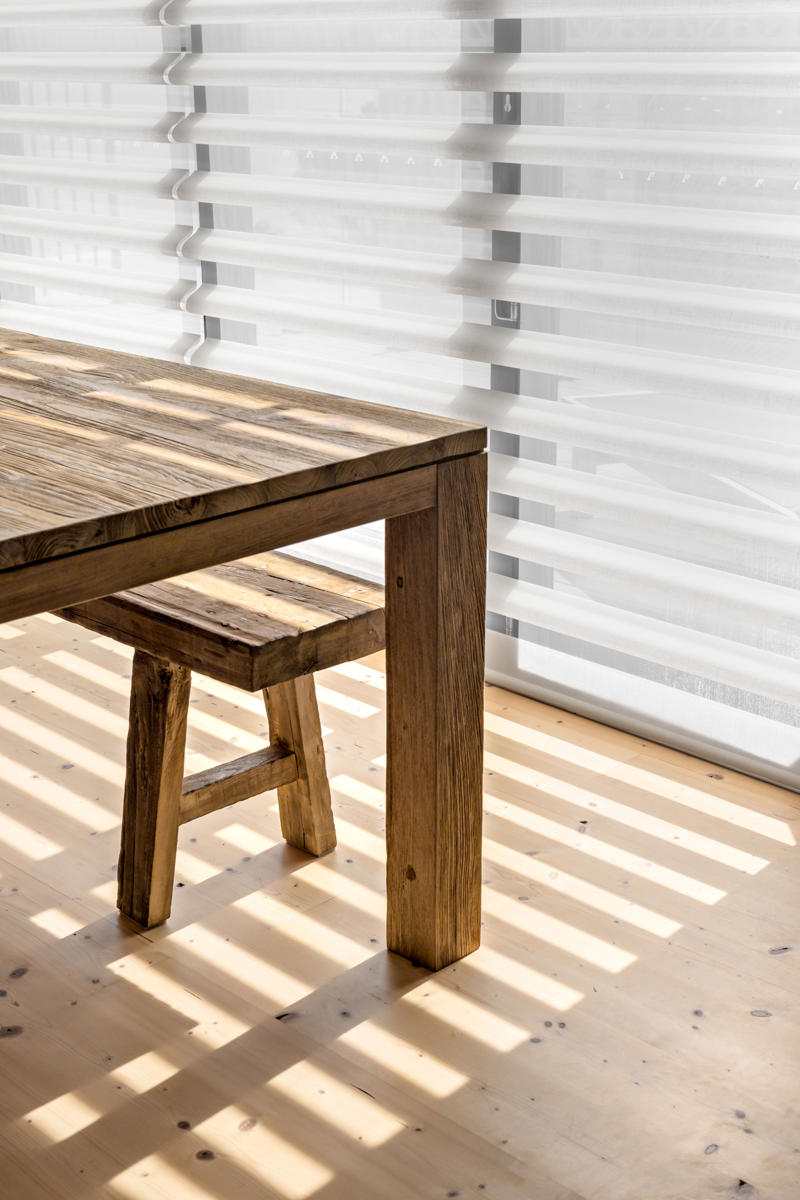 Roller blinds , Honeycomb blinds , Venetian blinds , Plantation shutters , Vertical blinds , Roman blinds 
