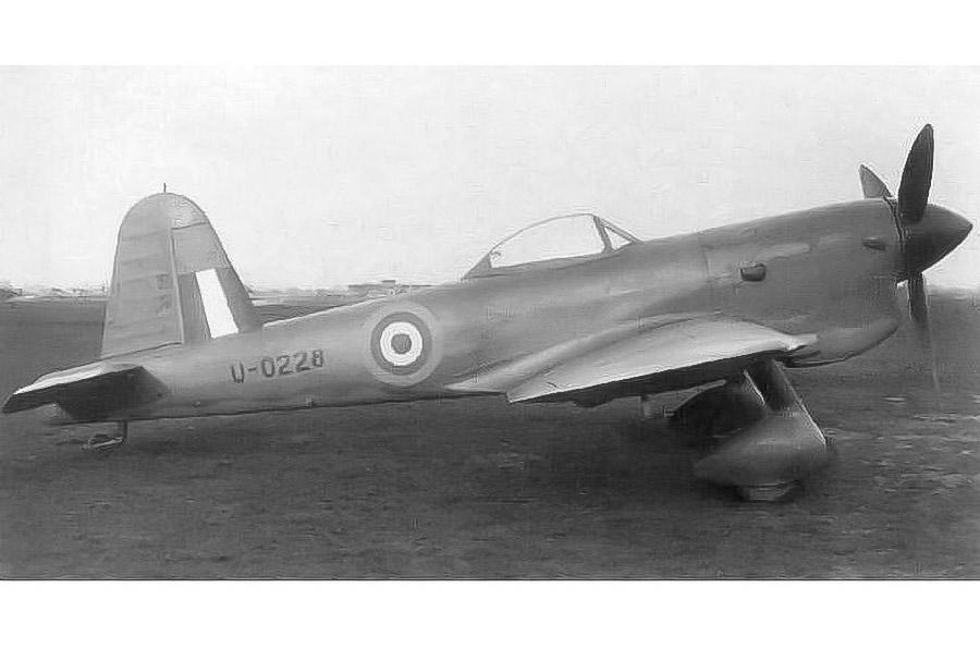 8: Miles M.20 10: Martin-Baker MB3, 9: Martin-Baker MB5, 8: Miles M.20, 7: Douglas XB-42 Mixmaster, 6: Dornier Do 335, 5: Focke-Wulf Fw 187, 6: Focke-Wulf Fw 187, 4: Polikarpov I-185, 3: Beechcraft XA-38 Grizzly, 2: Grumman F5F ‘Skyrocket’, 1: Heinkel He 100