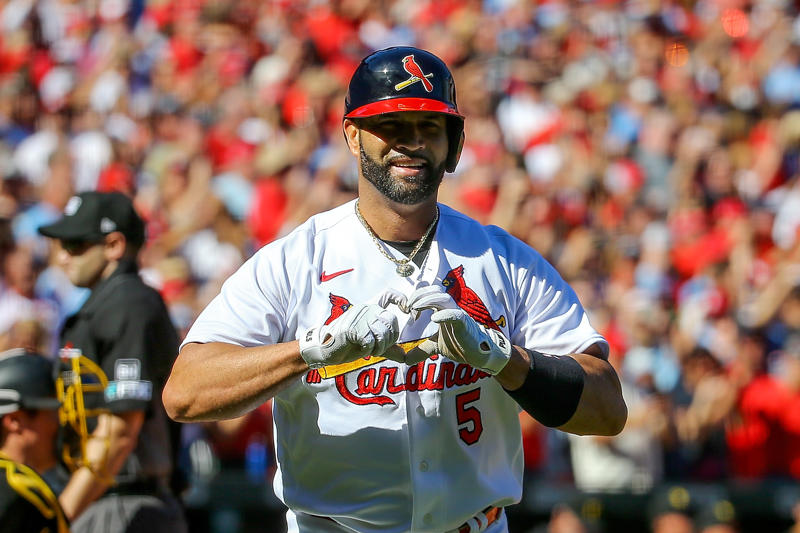 10. Paul Molitor: 3,319, 9. Albert Pujols: 3,384, 8. Carl Yastrzemski: 3,419, 7. Honus Wagner: 3,430, 6. Derek Jeter: 3,465, 5. Tris Speaker: 3,515, 4. Stan Musial: 3,630, 3. Hank Aaron: 3,771, 2. Ty Cobb: 4,191, 1. Pete Rose: 4,256