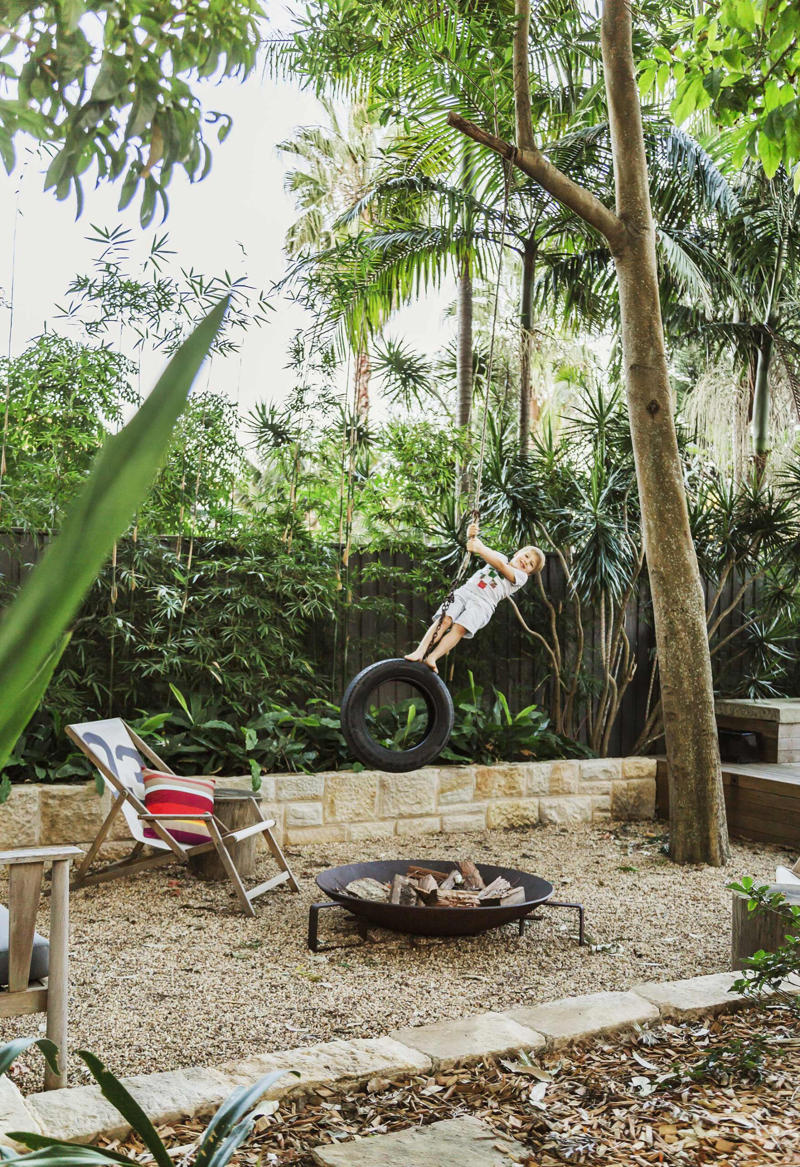 What should you put at the bottom of a fire pit? , What is the cheapest way to make a fire pit area? , What do you put in a fire pit to make it burn? , 22 fire pit area ideas to inspire,      A coastal escape   