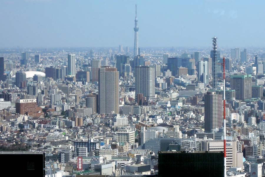急騰地価で消えた遊休スペース, 再開発促進制度による空白地消失, 空き地収益化を促すREITの波, 471自治体が導入した空き地規制, 可処分時間を奪う通塾圧力, 都市と地方に広がる空白