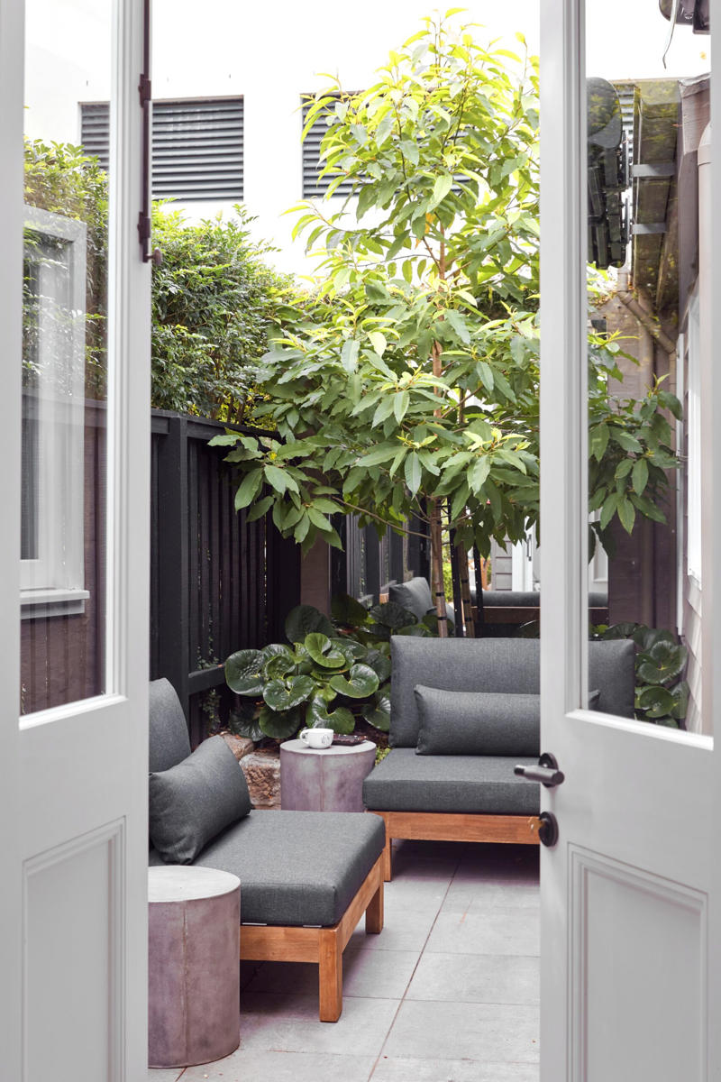 How do you make a small garden nice?, 13 clever small garden design ideas, Screening plants , Use the council verge , Create layers , A plunge pool , Maximise natural light , Mix and match , Plant groundcover , Create a leafy canopy , Diamond climbers , Add statement pot plants , Choose hardy shrubs , Create a tropical garden , Miniature manicured garden , How do you arrange pot plants in a small garden?, What is the cheapest ground cover for a garden?