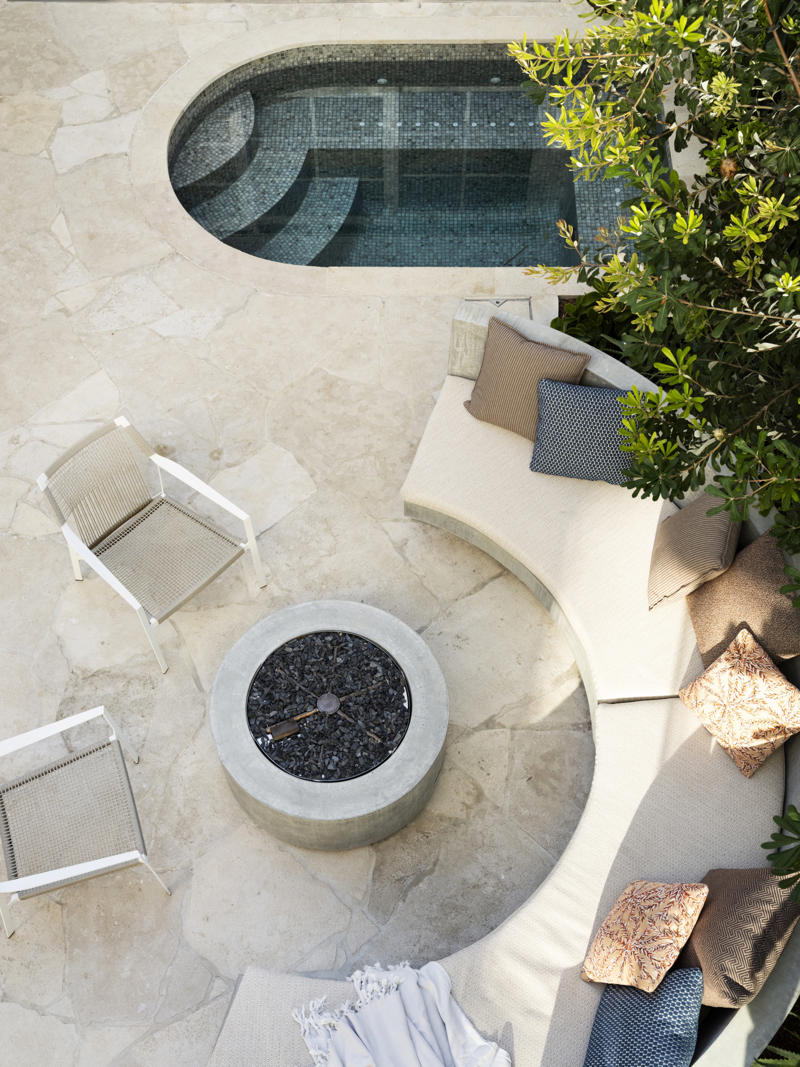 How do you make a small garden nice?, 13 clever small garden design ideas, Screening plants , Use the council verge , Create layers , A plunge pool , Maximise natural light , Mix and match , Plant groundcover , Create a leafy canopy , Diamond climbers , Add statement pot plants , Choose hardy shrubs , Create a tropical garden , Miniature manicured garden , How do you arrange pot plants in a small garden?, What is the cheapest ground cover for a garden?
