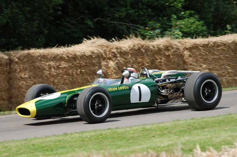 BRM H16 (1966) Ford Fairlane 500 Skyliner (1957), Rover P6 (1963), Mercedes-Benz 600 (1964), BRM H16 (1966), Citroën SM (1970), Citroën Birotor (1973), Aston Martin Lagonda (1976), Buick Reatta (1988), Mitsubishi 3000GT (1990), Subaru SVX (1991), Jaguar XJ220 (1992), Porsche 911 Targa (1996), Peugeot 206 CC (2000), Volkswagen Phaeton (2002), Citroën C3 Pluriel, Bugatti Veyron (2005), Lexus LFA (2010)
