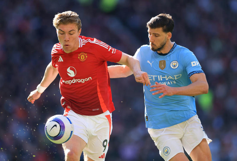 Latest transfer news headlines, Chelsea eye Casado deal, Lookman price, Everton deal close, Arsenal get Cristhian Mosquera boost, Man Utd to sign Mbeumo this week, Sunderland close to Petrovic deal, New Tottenham bid for Kudus expected, Liverpool target Lukeba deal, Mosquera to Arsenal latest, Man Utd step up Watkins move, Arsenal handed new Rodrygo boost, Chelsea make shock bid for Real Madrid hero, Gyokeres agrees Arsenal deal, Chelsea exits, Kaoru Mitoma wants Brighton stay, DEAL AGREED, Joao Pedro shirt number, Giroud on Lille move, Crystal Palace make formal offer for Eze replacement, Pedro debut?, Juventus book David medical, Man Utd step up interest in '£60m' Watkins, DONE DEAL, New-look Chelsea, Fulham vindication, Premier League sides circle Leipzig star, Dani Olmo speaks out on Luis Diaz and Nico Williams, DONE DEAL: Valentin Barco joins Strasbourg, DONE DEAL: Baena joins Atletico Madrid, Other options for Petrovic, Yoan Bonny to Inter: Here we go, Victor Boniface to stay at Leverkusen, Sunderland continue squad overhaul, Djorde Petrovic finds new home, Lyon set Fofana fee, Immobile Besiktas deal terminated, Hurzeler speaks on Pedro departure, DONE DEAL! Chelsea sign £60m Joao Pedro, Suarez considering retirement, Liverpool confirm appointment of ex-Arsenal player, Manchester United confirm interest in Ruiz, DONE DEAL: Spurs add Tōko Koga, Goodman extends Crystal Palace deal before new loan, Barcelona cannot register Williams, Brentford to announce Milambo signing, DONE DEAL! Quansah joins Leverkusen, BREAKING NEWS: Branthwaite signs new Everton contract, Liverpool reject Bayern's Diaz bid, Man City set to begin Dias contract talks, Liverpool in advanced talks over Guehi deal, West Ham fail with Diouf bid, Chelsea set to announce £60m Joao Pedro, New Eze twist in Arsenal transfer pursuit, David to join Juve, Kudus becomes Spurs' top priority, Bayern 'gather information' on Luis Diaz, Rodrygo 'perfect fit' for Arsenal, Chloe Kelly confirms permanent City exit, Olivier Giroud spotted in France ahead of Lille switch, Juventus to sign Jonathan David, SIGNED: Semenyo extends Bournemouth deal, Bayern Munich confirm new Jamal Musiala shirt number, Villa land Turkish target, Arsenal 'close to agreement' with Gyokeres, Newcastle target defensive upgrades, Why it does not make sense for Arsenal to sign Madueke, Chelsea to make more attacking signings?, DONE DEAL: Sunderland add Habib Diarra, DONE DEAL: Williams extends Forest stay, Joao Pedro signs Chelsea contract, Malick Fofana receives a Premier League offer, DONE DEAL: Chelsea's Lawrence joins OL Lyonnes, Messi in contract talks, Kepa: I spoke with Kai before Arsenal move, BREAKING: Arsenal confirm Kepa signing, Manchester United confirm interest in Ruiz, Liverpool working on Ekitike deal, Madueke to Arsenal latest, West Ham fail with Diouf bid, Arsenal exploring Eze deal after talks held, Partey attracting interest after Arsenal exit, Arsenal submit bid for Madueke, Tottenham confident over cut-price Kudus deal, Milambo undergoes Brentford medical, Crystal Palace close to Diomande deal, Tottenham open talks over Kudus deal, Liverpool target Isak, Osimhen and Ekitike, Richarlison set to swap Tottenham for Galatasaray, Liverpool name Harvey Elliott asking price, Liverpool in advanced talks over Guehi deal, Arsenal hold positive meeting over Eze, Joao Pedro completes Chelsea medical, Tete to stay at Fulham, Eze to Arsenal twist, Arsenal handed Nico Williams transfer hope