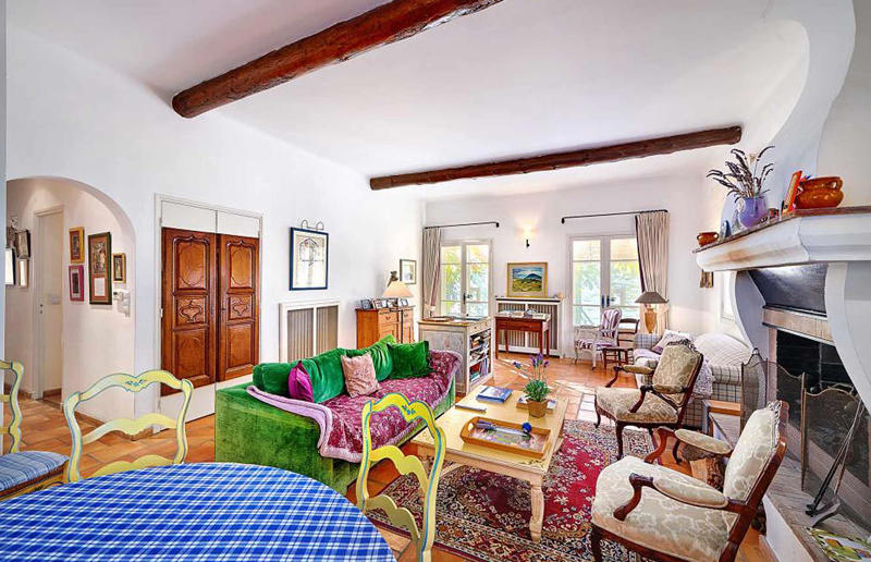 Julia Child's charming cottage: a homage to Massachusetts The luxurious homes of celebrity chefs, Rachael Ray, Rachael Ray's picturesque villa: cosy, intimate living spaces, Rachael Ray's picturesque villa: a sprawling estate, Julia Child, Julia Child's charming cottage: a homage to Massachusetts, Julia Child's charming cottage: endearing details, Gordon Ramsay, Gordon Ramsay's Los Angeles mansion: neutral, streamlined kitchen, Gordon Ramsay's coastal home, Cornwall, UK, Mary Berry, Jacques Pépin, Jacques Pépin's woodland home: characterful, bespoke touches, Jacques Pépin's woodland home: a creative retreat, Ina Garten, Ina Garten's Hamptons estate, New York, USA, Ina Garten's Hamptons estate: light-filled reading room, Curtis Stone, Curtis Stone's Malibu farm: a culinary haven, Curtis Stone's Malibu farm: steeped in rustic charm, Jamie Oliver, Jamie Oliver's stately home, Essex, UK, Jamie Oliver's stately home: playful, period living spaces, José Andrés, José Andrés's contemporary home, Maryland, USA, José Andrés's contemporary home: sophisticated library nook, José Andrés's contemporary home: a kitchen with a view, Nigella Lawson, Nigella Lawson's colourful townhouse, London, UK, Nigella Lawson's colourful townhouse: whimsical kitchen, Nigella Lawson's colourful townhouse: a peaceful sanctuary, Enrique Olvera, Enrique Olvera's minimalist apartment, Mexico City, Mexico, Enrique Olvera's minimalist apartment: a space for creativity