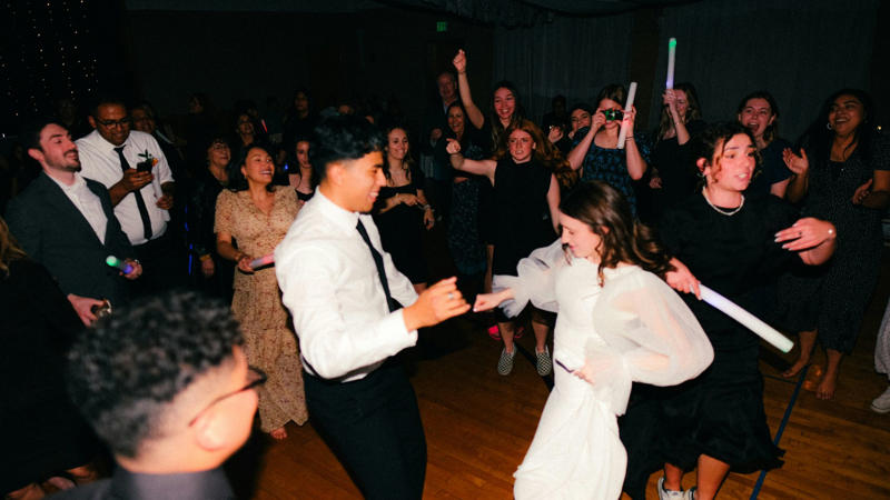 1. Dress Appropriately, 2. RSVP Promptly, 3. Arrive On Time, 4. Respect the Ceremony, 6. Participate Politely, 7. Avoid Bringing Uninvited Guests, 8. Gift Appropriately, 9. Limit Alcohol Consumption, 10. Offer Congratulatory Words, 1. Don't Wear White, 2. Don't Bring a Plus One Without Permission, 3. Don't Ignore Other Guests, 4. Don't Come With A Bad Mood, 5. Don't Use Your Phone During the Ceremony, 6. Don't Upstage the Couple, 7. Don't Get Too Personal in Speeches, 8. Don't Criticize the Wedding Details, 9. Don't Leave Too Early, 10. Don't Forget to Thank the Hosts