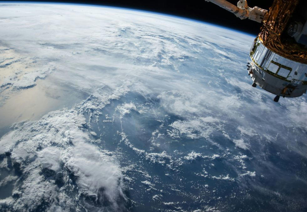 5. Earth Is the Only Planet with Liquid Water 25. You Only Use 10% of Your Brain, 23. Vincent van Gogh Cut Off His Own Ear, 21. All Dinosaurs Are Extinct, 20. The Great Wall of China Is Visible from Space, 19. Christopher Columbus Discovered America, 18. George Washington Had Wooden Teeth, 17. Raindrops Are Shaped Like Teardrops, 16. Deoxygenated Blood Is Blue, 15. Isaac Newton Discovered Gravity When an Apple Hit His Head, 13. Pluto Is the Ninth Planet, 12. Albert Einstein Was a Bad Student, 11. Swallowing Gum Stays in Your Stomach for Seven Years, 10. The Salem Witch Trials Were Caused by Ergot Poisoning, 9. You Can’t Start a Sentence with “And” or “But”, 8. The First Thanksgiving Was a Peaceful Feast, 7. America Became Independent on July 4, 1776, 6. Witches Were Burned at the Salem Trials, 5. Earth Is the Only Planet with Liquid Water, 4. Pilgrims Wore Only Black and White, 3. The Food Pyramid Is the Healthiest Way to Eat, 2. Eating Chocolate Causes Acne