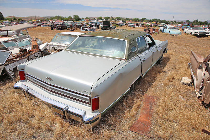 CADILLAC 1948, LINCOLN TOWN CAR 1978, NASH METROPOLITAN, CROSLEY 1948, FORD FALCON 1959, LINCOLN CONTINENTAL 1972, OLDSMOBILE NIGHTY EIGHT LIMOUSINE 1961, CHRYSLER WINDSOR 1960, NASH STATESMAN 1952, BUICK 1941, LINCOLN CONTINENTAL 1968, DODGE DART 1968, CADILLAC COUPE DEVILLE 1970, OLDSMOBILE NINETY EIGHT 1970, FWD SUCOE 1944, THAMES FREIGHTER 800, NASH AMBASSADOR SUPER 1956, BUICK RIVIERA 1972, PONTIAC STARCHIEF 1963, DODGE CORONET SIERRA 1952, HUDSON 1946, STUDEBAKER CHAMPION 1950, OLDSMOBILE 1940, NASH AMBASSADOR CUSTOM 1953, BUICK CENTURION 1973, CHRYSLER NEW YORKER DELUXE 1955, AUSTIN CAMBRIAN, STUDEBAKER COMMANDER CAMPER 1957, STUDEBAKER COMMANDER 1955, INTERNATIONAL C120, LAND ROVER DISCOVERY, PONTIAC SILVER STREAK 1950, PACKARD 200 1952, FWD MODEL HR 1950, CHEVROLET CORVAIR 1960, FORD B SERIES BUS, INTERNATIONAL KB2