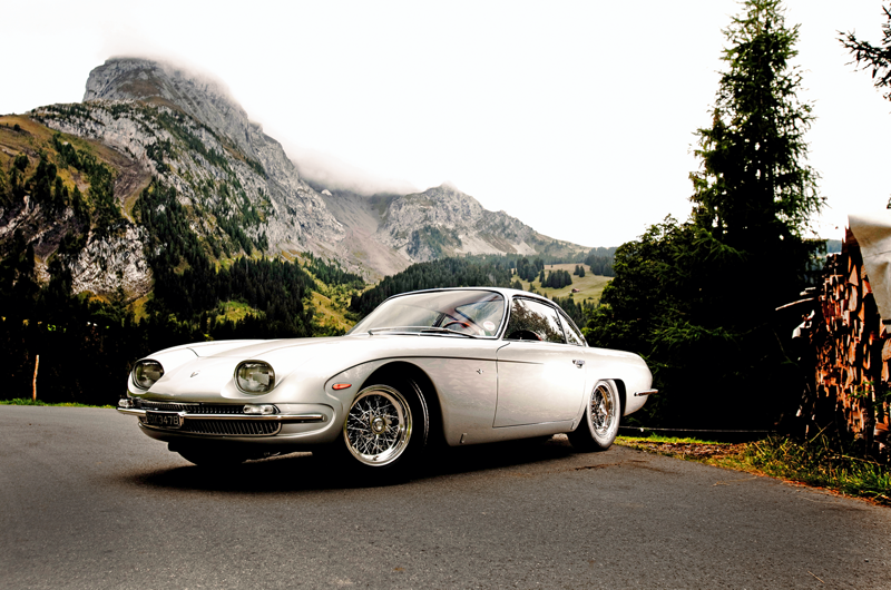 3. Lamborghini 350GT 1. Bugatti EB110, 2. Jaguar XJ13, 3. Lamborghini 350GT, 4. Aston Martin DB7 V12, 5. Lagonda V12, 6. McLaren F1, 7. Auto Union D-type, 8. TVR Cerbera Speed 12, 9. BMW 850CSi, 10. Ferrari 125 S, 11. Jaguar XJ12, 12. Mercedes-Benz CLK GTR, 13. Ferrari 410 Superamerica, 14. Packard Twin-Six, 15. Lamborghini Miura, 16. Campbell-Railton Blue Bird, 17. Ferrari F50, 18. Yamaha OX99-11, 19. Jaguar XJ220, 20. Rolls-Royce Phantom III, 21. Jaguar XJR-15
