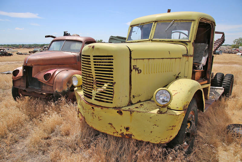 CADILLAC 1948, LINCOLN TOWN CAR 1978, NASH METROPOLITAN, CROSLEY 1948, FORD FALCON 1959, LINCOLN CONTINENTAL 1972, OLDSMOBILE NIGHTY EIGHT LIMOUSINE 1961, CHRYSLER WINDSOR 1960, NASH STATESMAN 1952, BUICK 1941, LINCOLN CONTINENTAL 1968, DODGE DART 1968, CADILLAC COUPE DEVILLE 1970, OLDSMOBILE NINETY EIGHT 1970, FWD SUCOE 1944, THAMES FREIGHTER 800, NASH AMBASSADOR SUPER 1956, BUICK RIVIERA 1972, PONTIAC STARCHIEF 1963, DODGE CORONET SIERRA 1952, HUDSON 1946, STUDEBAKER CHAMPION 1950, OLDSMOBILE 1940, NASH AMBASSADOR CUSTOM 1953, BUICK CENTURION 1973, CHRYSLER NEW YORKER DELUXE 1955, AUSTIN CAMBRIAN, STUDEBAKER COMMANDER CAMPER 1957, STUDEBAKER COMMANDER 1955, INTERNATIONAL C120, LAND ROVER DISCOVERY, PONTIAC SILVER STREAK 1950, PACKARD 200 1952, FWD MODEL HR 1950, CHEVROLET CORVAIR 1960, FORD B SERIES BUS, INTERNATIONAL KB2