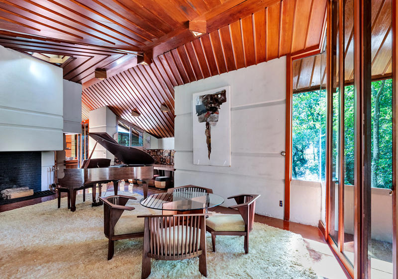 Frank Lloyd Wright's Fountainhead House in Photos