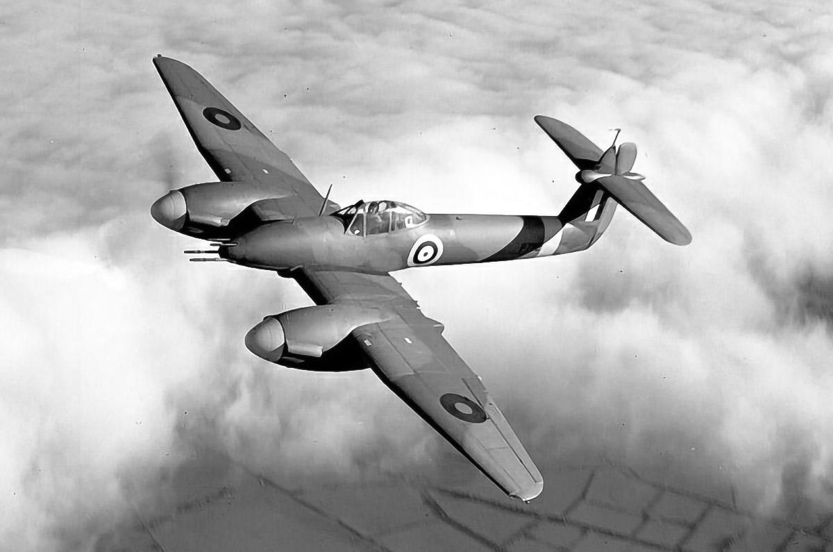 10: Gloster Gladiator, 9: Martin-Baker MB5, 8: Boulton Paul Defiant, 7: Westland Whirlwind, 6: Hawker Typhoon, 5: Bristol Beaufighter, 4: De Havilland Mosquito, 3: Hawker Hurricane, 2: Supermarine Spitfire, 1: Hawker Tempest
