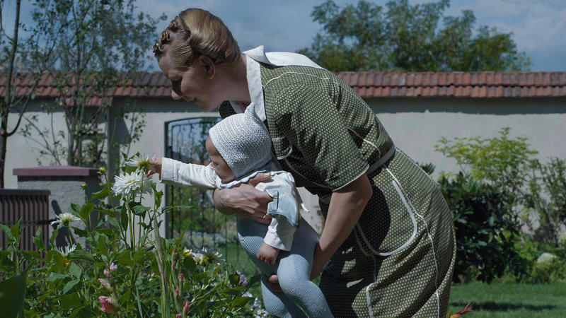 5. The Zone of Interest (2023) 25. Jojo Rabbit (2019), 24. The Zookeeper’s Wife (2017), 23. The Reader (2008), 22. Defiance (2008), 21. Downfall (2004), 20. Conspiracy (2001), 19. The Grey Zone (2001), 18. The Counterfeiters (2007), 17. Ida (2013), 16. The Boy in the Striped Pyjamas (2008), 15. Escape from Sobibor (1987), 14. The Pawnbroker (1964), 13. Inglourious Basterds (2009), 12. Au revoir les enfants (1987), 11. Son of Saul (2015), 10. Europa Europa (1990), 9. Come and See (1985), 8. Judgment at Nuremberg (1961), 7. Sophie’s Choice (1982), 6. Life Is Beautiful (1997), 5. The Zone of Interest (2023), 4. The Diary of Anne Frank (1959), 3. Shoah (1985), 2. The Pianist (2003), 1. Schindler’s List (1993)