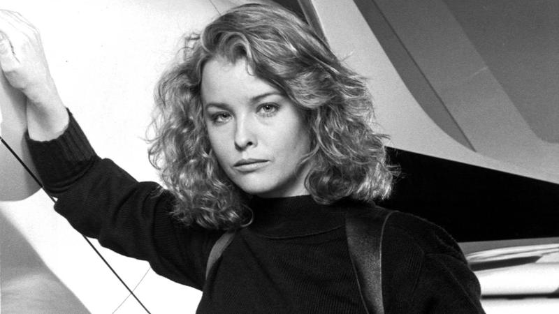 Faye Grant: Julie Parrish Sci-fi series of the 80s: 'V', Jane Badler: Diana, Jane Badler after the series, Nicky Katt: Sean Donovan, Nicky Katt after the series, Faye Grant: Julie Parrish, Faye Grant after the series, June Chadwick: Lydia, June Chadwick after the series, Robert Englund: Willie, Robert Englund after the series, Andrew Prine: Steven, Andrew Prine after the series, Marc Singer: Mike Donovan, Marc Singer after the series, Judson Scott: Lieutenant James, Judson Scott after the series, Richard Herd: John, Richard Herd after the series, Michael Wright: Elias Taylor, Michael Wright after the series, Lane Smith: Nathan Bates, Lane Smith after the series, Jeff Yagher: Kyle Bates, Jeff Yagher after the series, Michael Ironside: Ham Tyler, Michael Ironside after the series, Jennifer Cooke: Elizabeth, Jennifer Cooke after the series, Blair Tefkin: Robin Maxwell, Blair Tefkin after the series, Aki Aleong: Mr. Chiang, Aki Aleong after series, Duncan Regehr: Charles