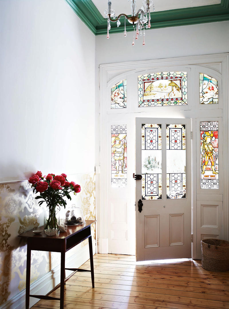 27 charming country home entryway ideas,      Wrought metal screen   ,      Light and bright   ,      Vintage art   ,      Pink door   ,      Cosy seating   ,      Hats off   ,      Antique church pew   ,      Hand-painted windows   ,      Rattan lamp shade   ,      Glass corridors   ,      Light-filled   ,      Gallery wall   ,      Soaring ceilings   ,      Weatherboard walls   ,      Checkerboard   ,      French doors   ,      Mudroom entrance   ,      Symmetrical plantings   ,      Built-in bench seat   ,      Statement runner   ,      Antique pieces   ,      Leadlight windows   ,      Small study nook   ,      Dark herringbone tiles   ,      All white   ,      Yellow door   ,      Dark timber joinery   