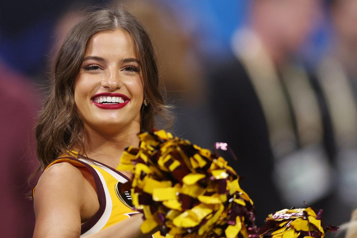 Fantastic cheerleader photos from the 2025 college football playoffs